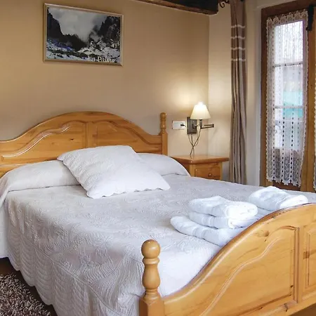 Holiday home Three-bedroom Holiday In