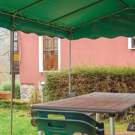 Three-bedroom Holiday In Holiday home *